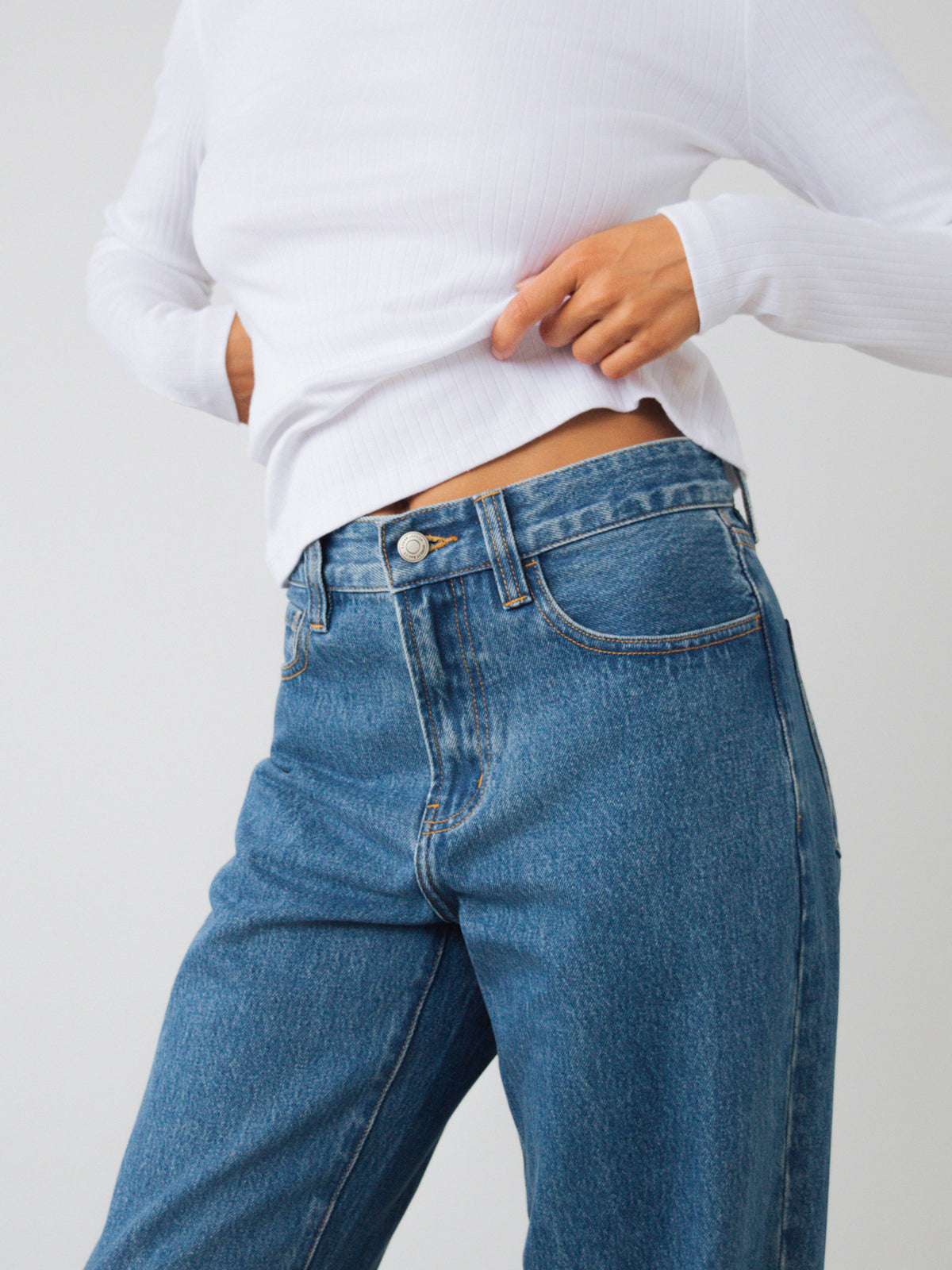 Straight Jeans
