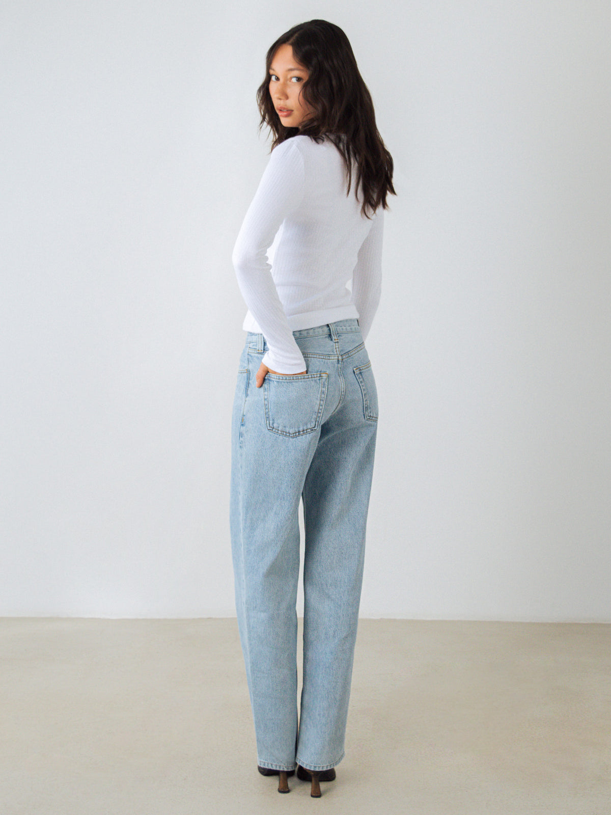 Straight Jeans